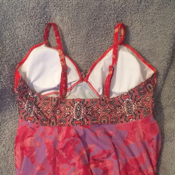Woman’s XL swim wear shades of Orange,red and purple. Brand new. - Picture 10 of 14